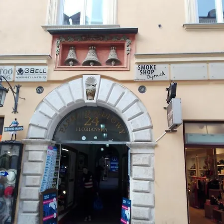 Florianska Serviced Apartamento Cracovia